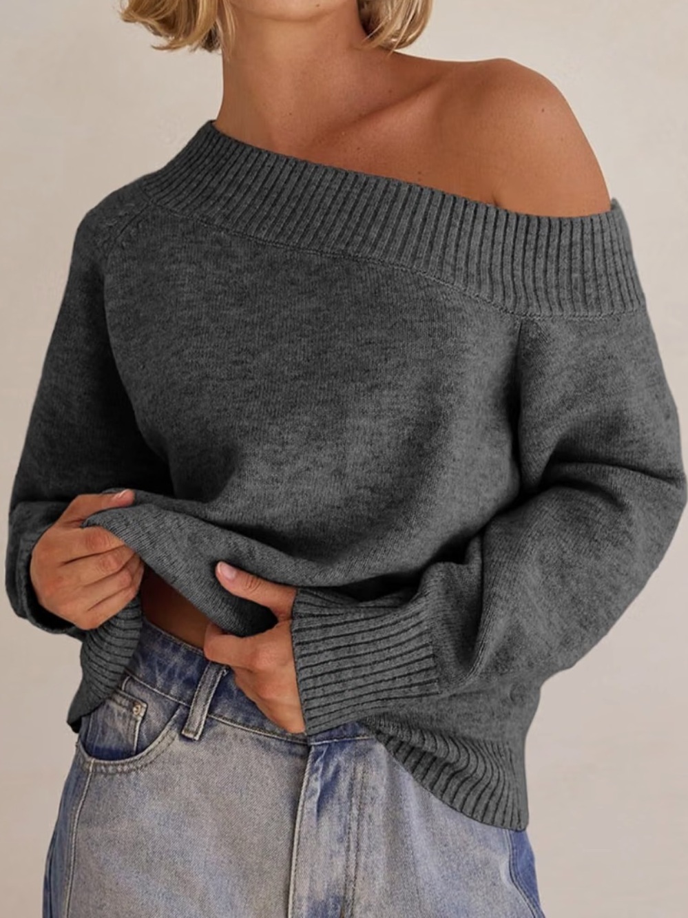 BNWOT Soardmillsu Women’s Off-Shoulder Sweater in Gray Long Sleeve Boat Neck